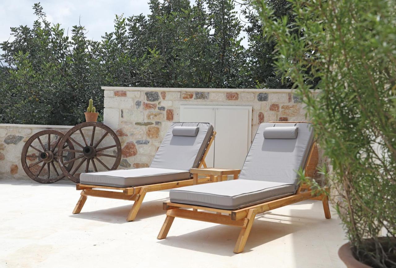 Amvikas Suites-Sitia ภายนอก รูปภาพ