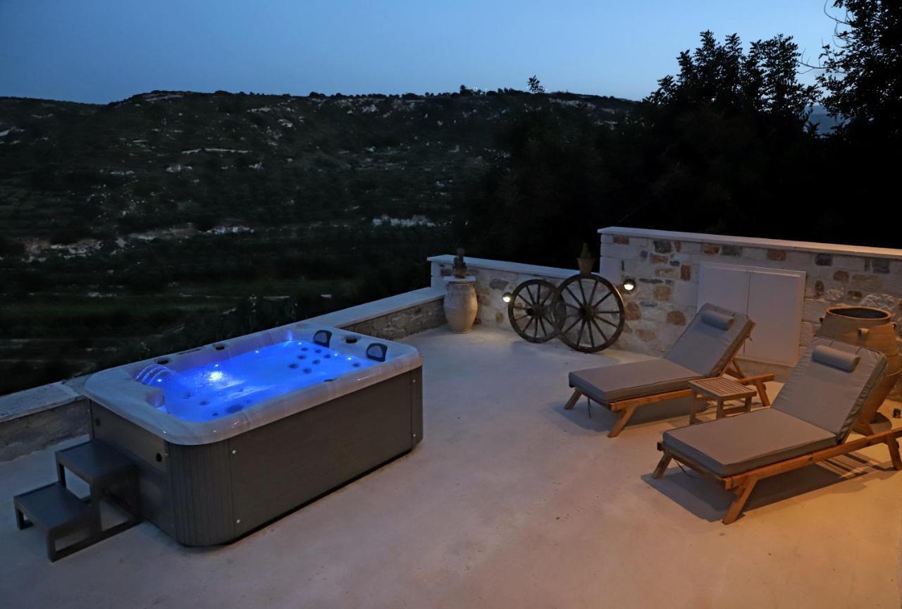 Amvikas Suites-Sitia ภายนอก รูปภาพ