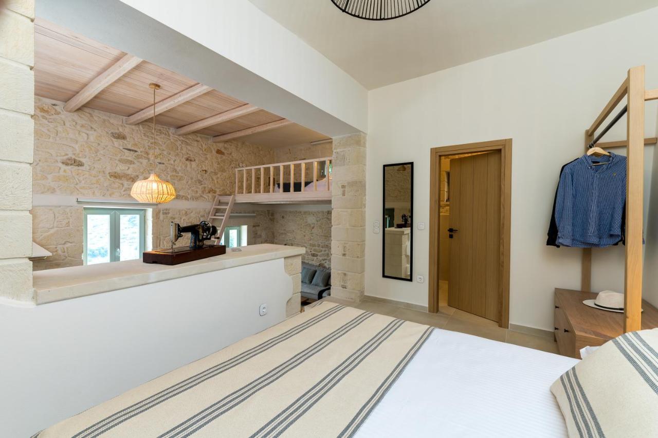 Amvikas Suites-Sitia ภายนอก รูปภาพ
