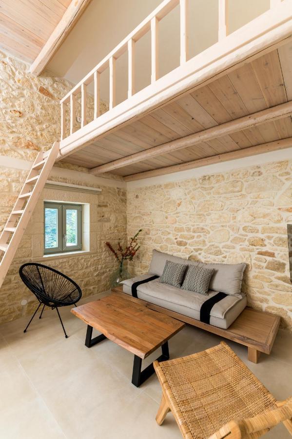 Amvikas Suites-Sitia ภายนอก รูปภาพ